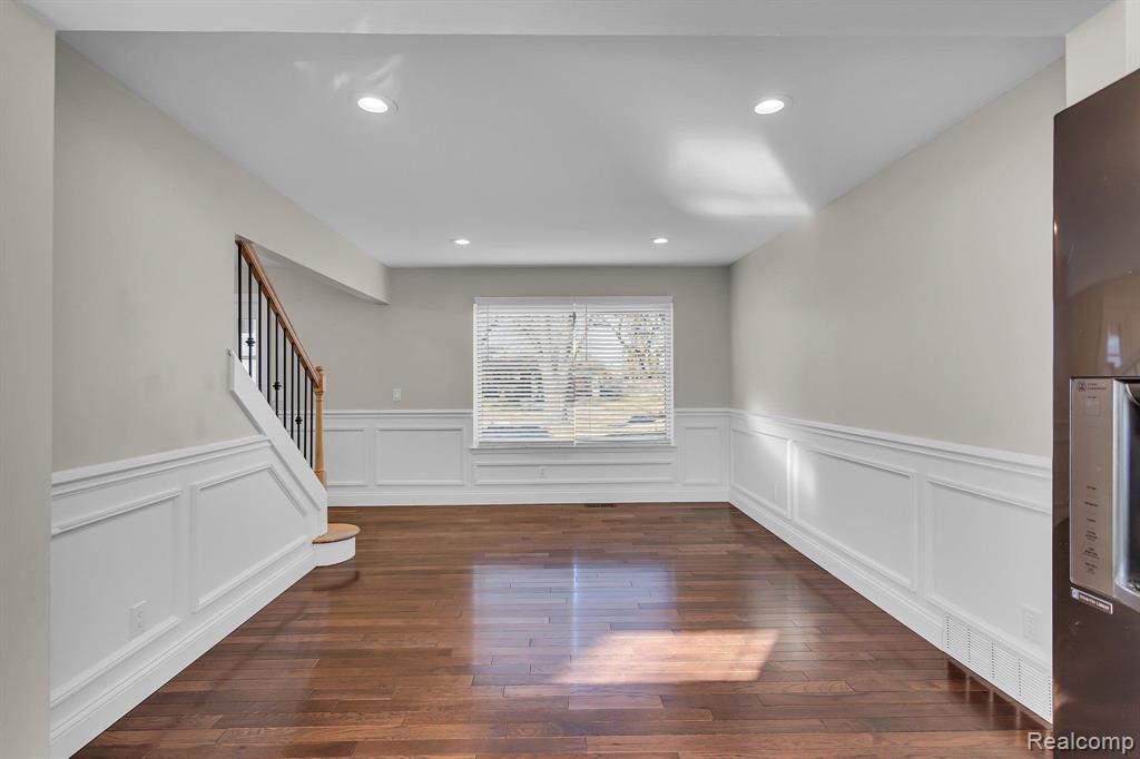 2988 Parliament Drive