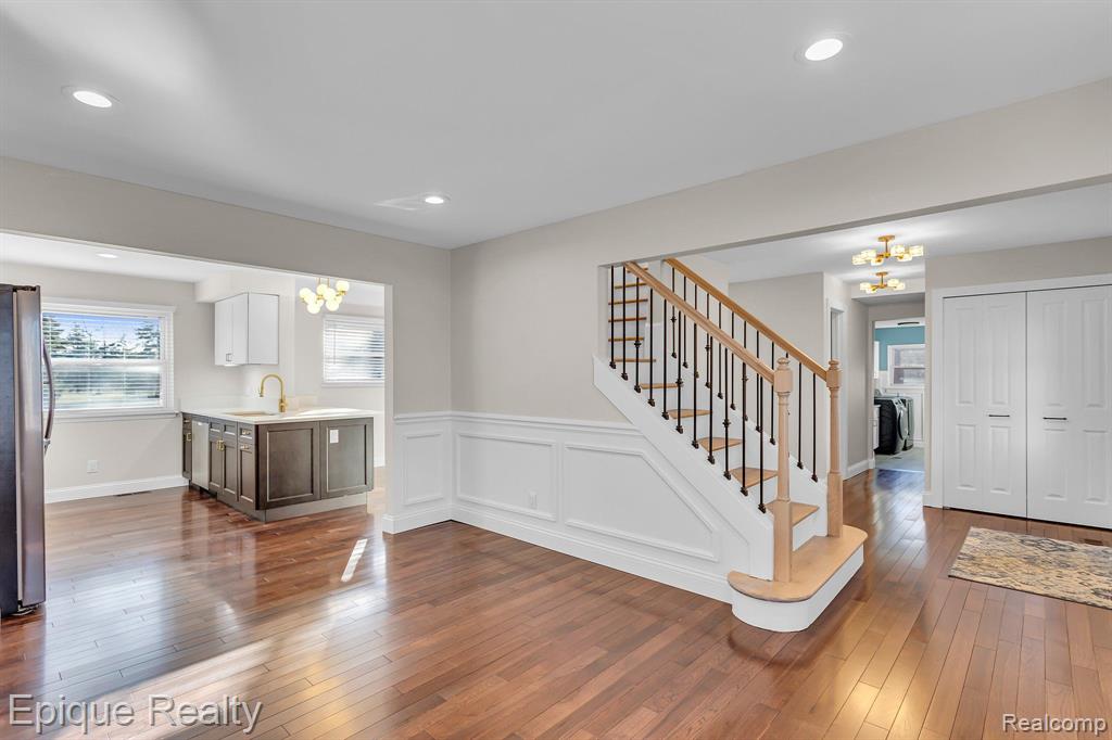 2988 Parliament Drive