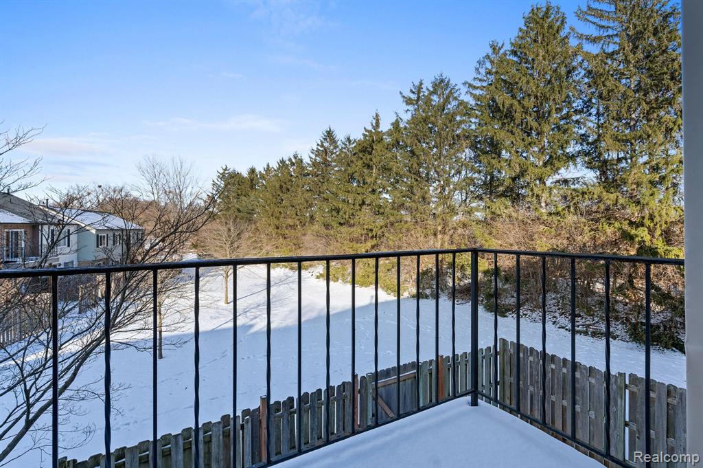 3222 Bolgos Circle