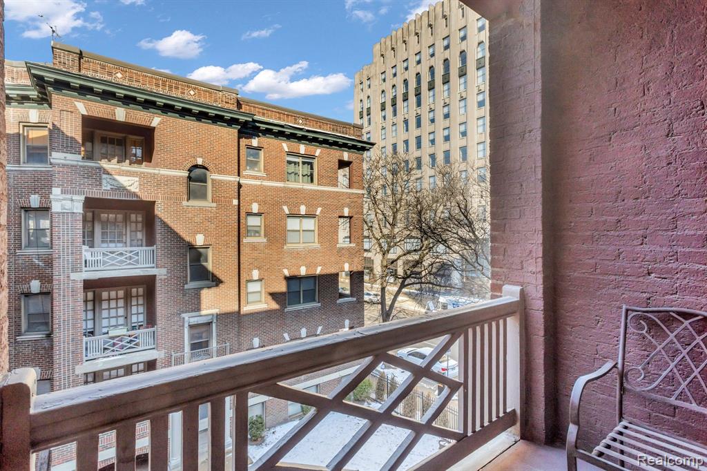 7409 2nd Avenue # 18