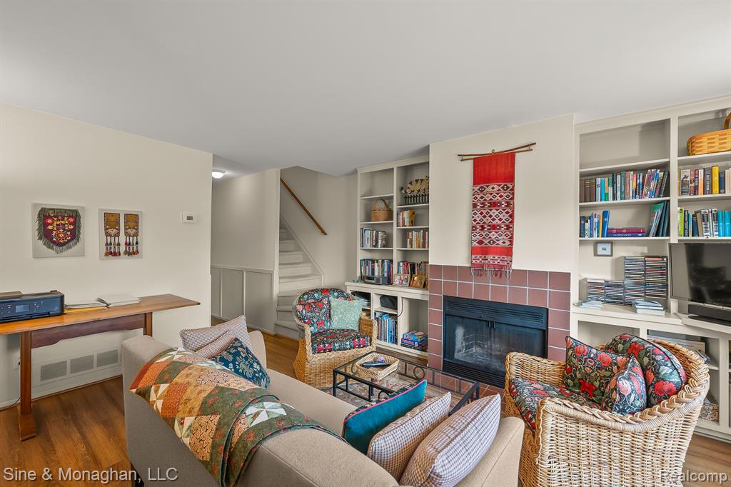 1438 W Webster Road