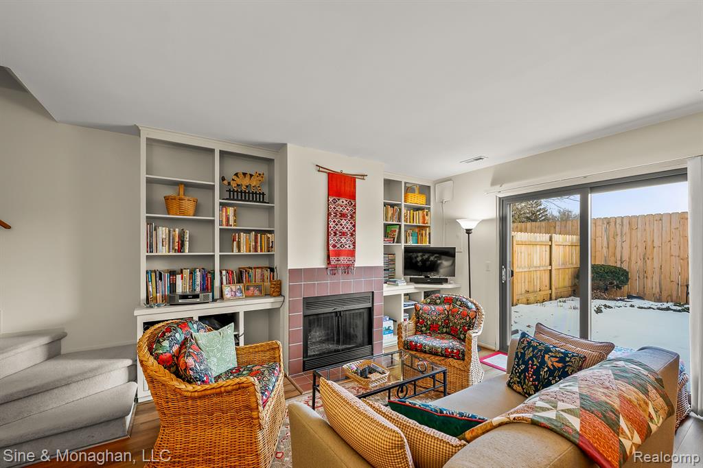 1438 W Webster Road