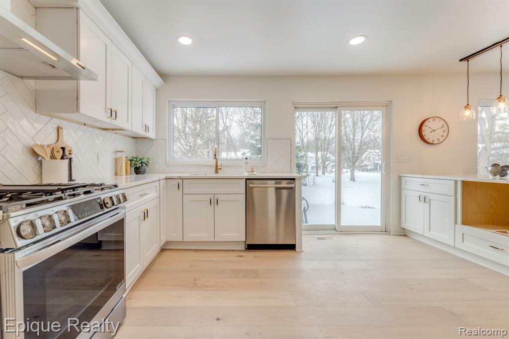 1499 W Horseshoe Bend Drive