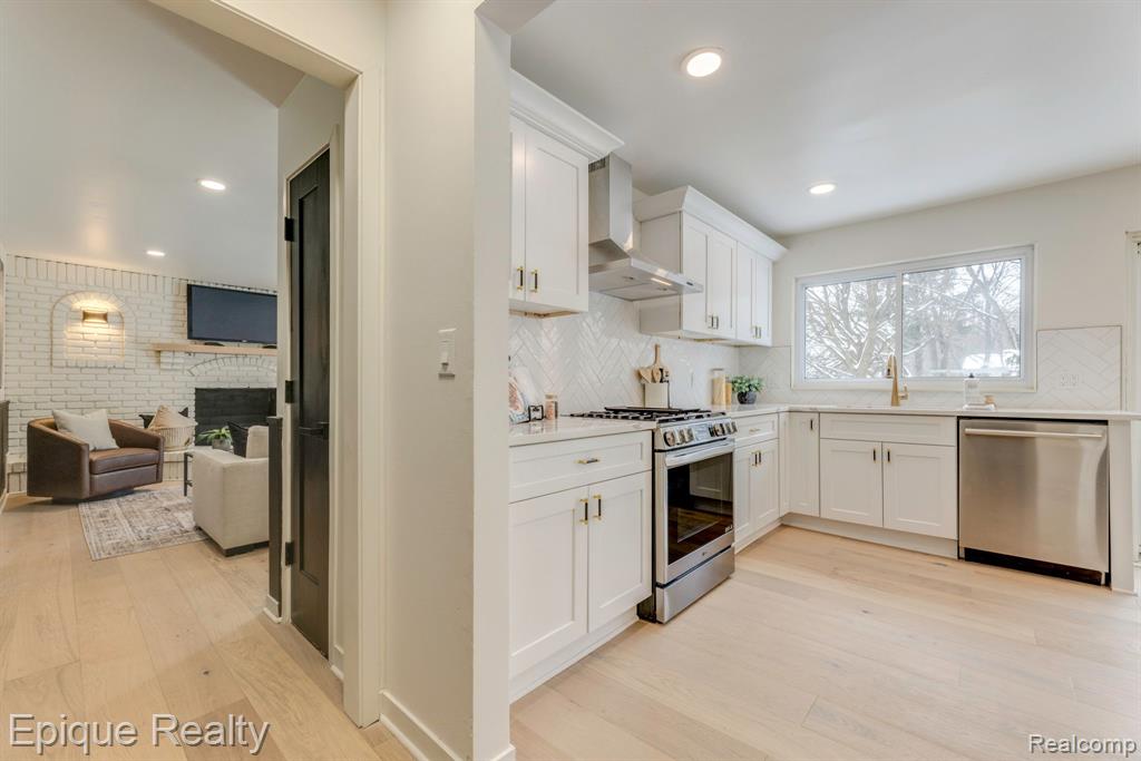 1499 W Horseshoe Bend Drive