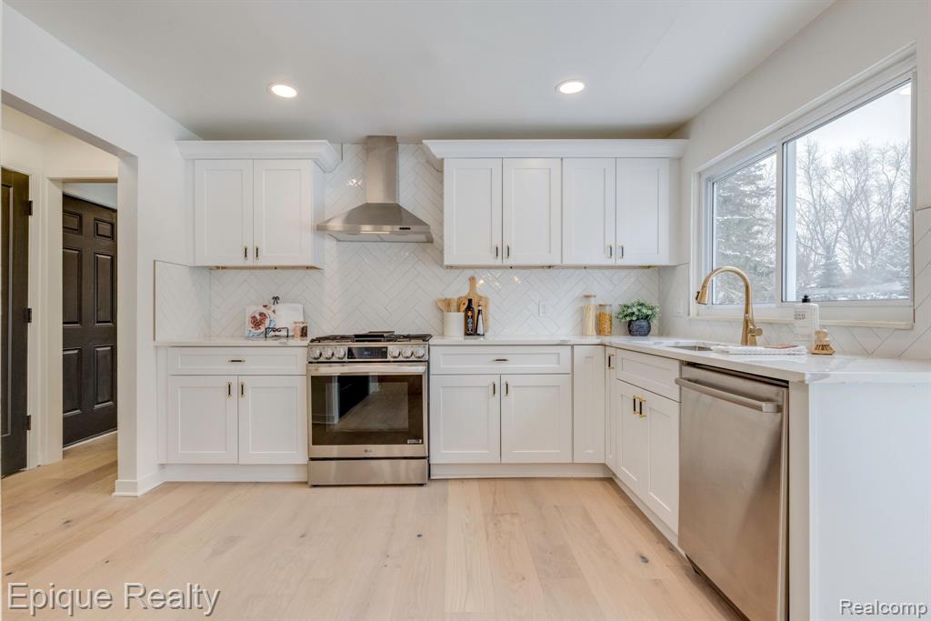 1499 W Horseshoe Bend Drive