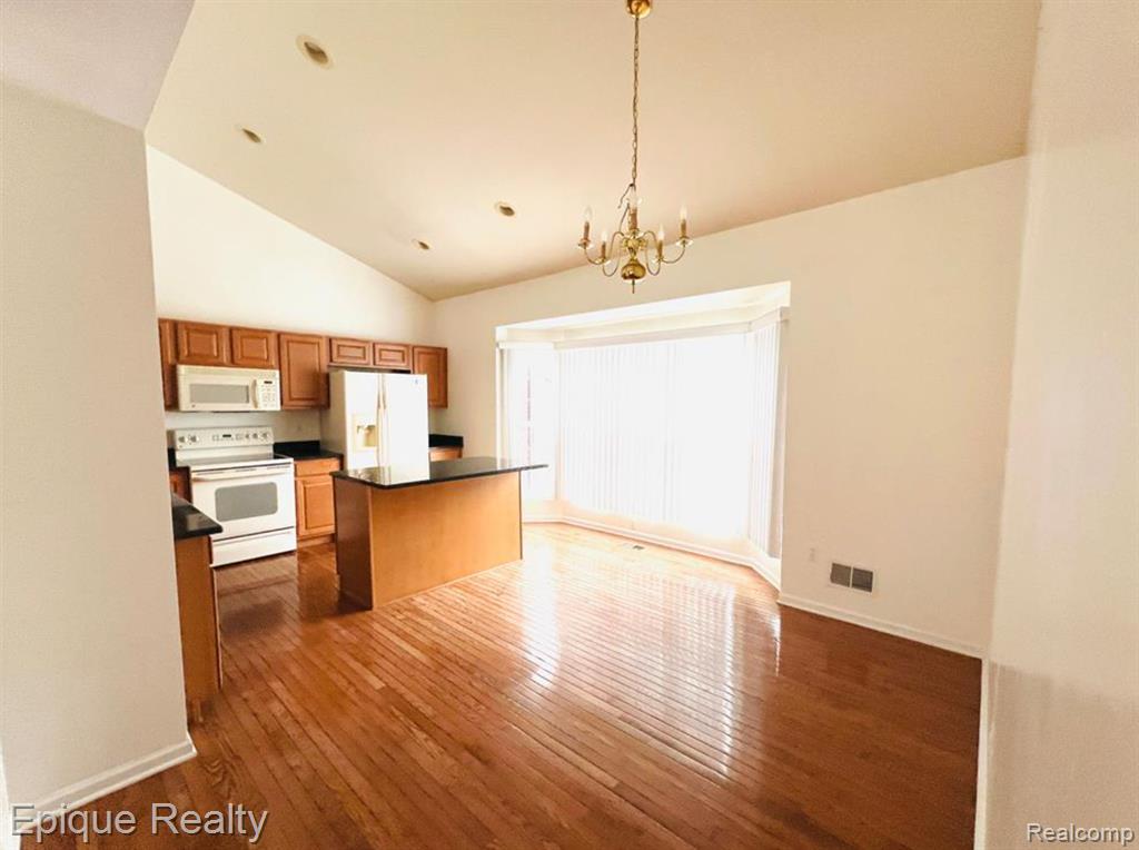 6959 Edgewater Drive