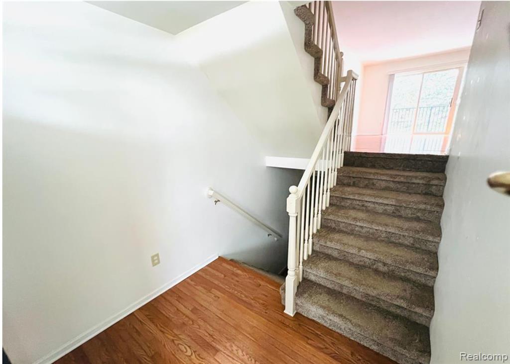 6959 Edgewater Drive