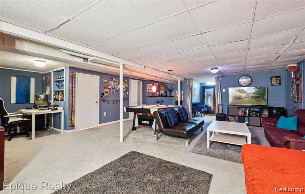 18280 Kinloch
