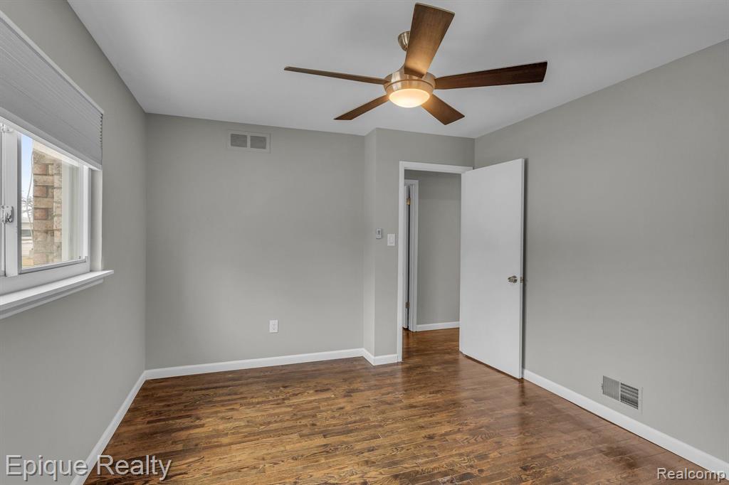 18280 Kinloch