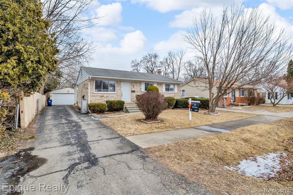 18280 Kinloch