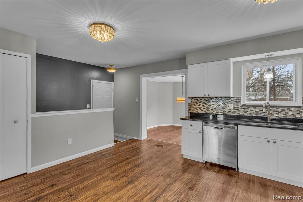 18280 Kinloch