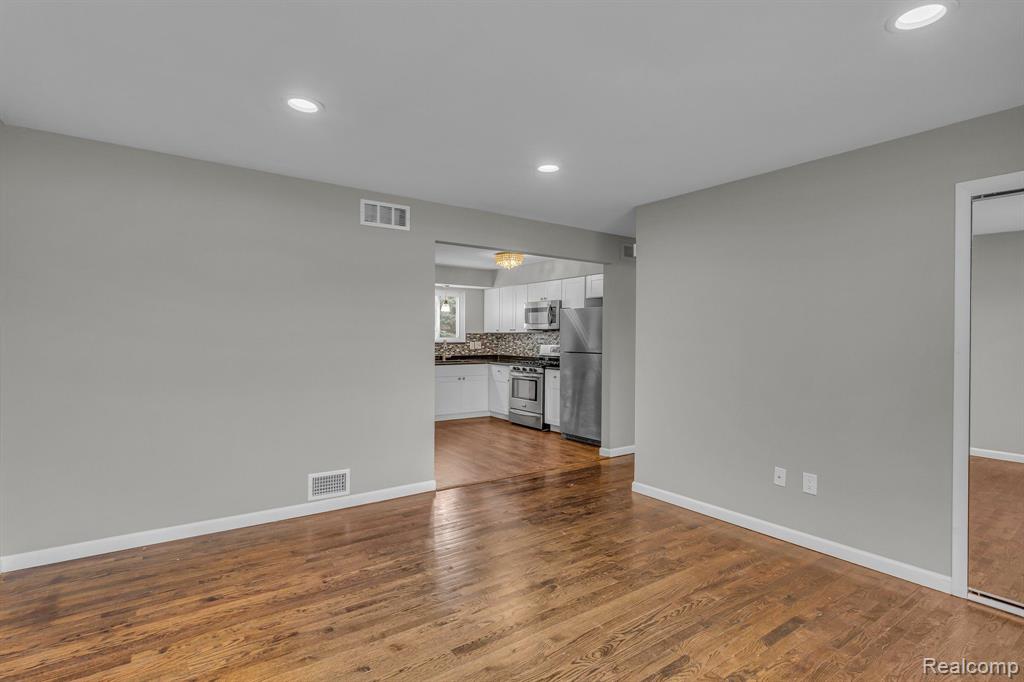 18280 Kinloch