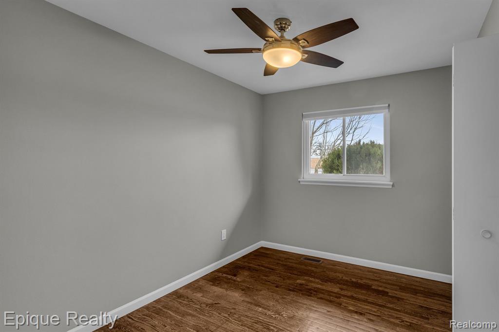 18280 Kinloch