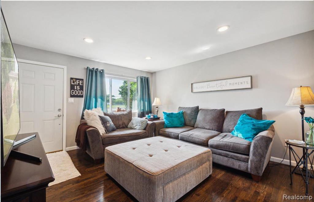 18280 Kinloch