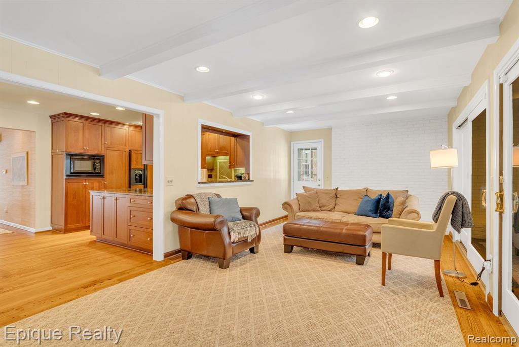 8378 Old Plank Road