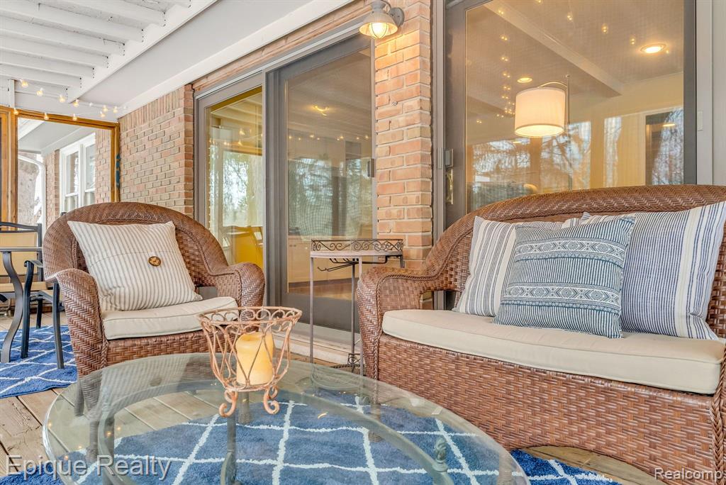 8378 Old Plank Road