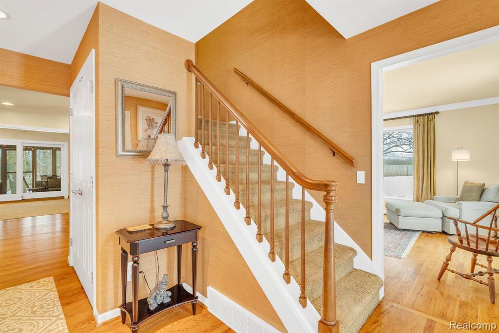 8378 Old Plank Road