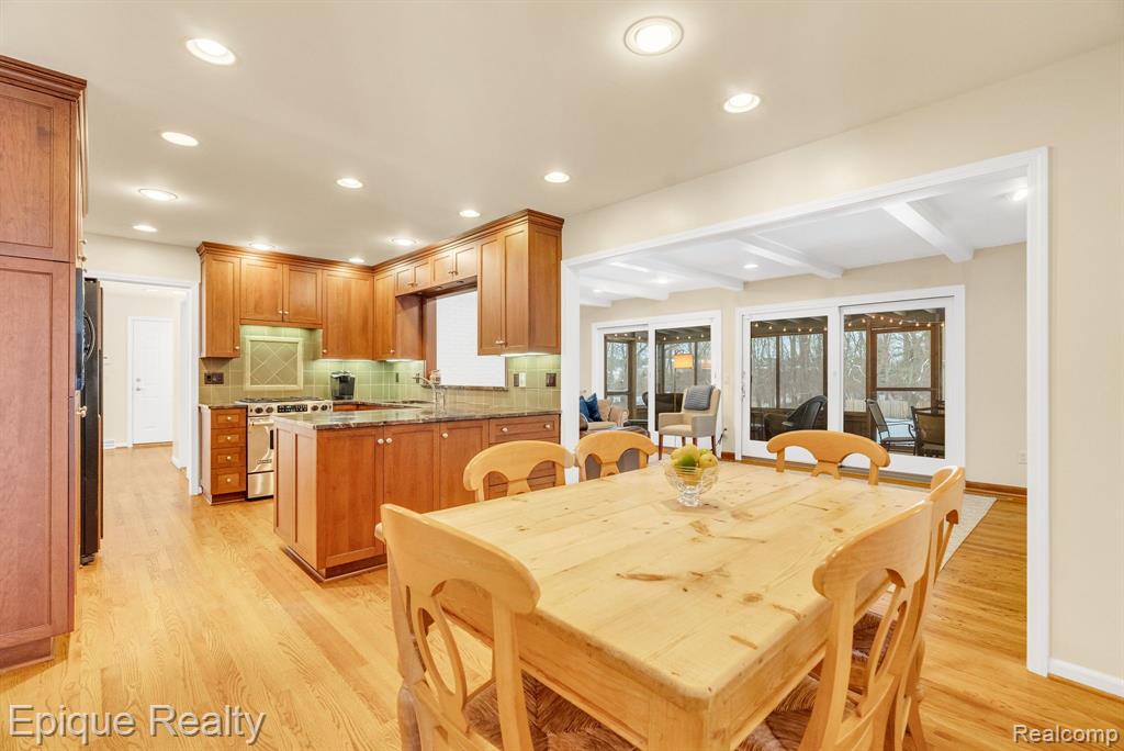 8378 Old Plank Road