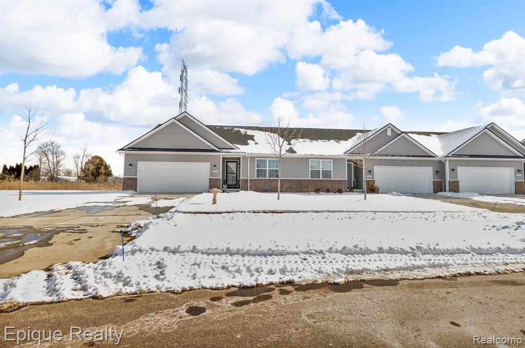 10169 Swan Lake Circle