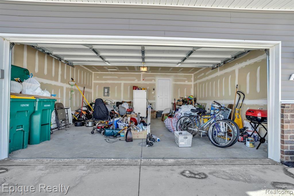 10169 Swan Lake Circle