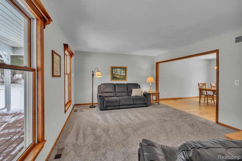 3558 Brighton Road