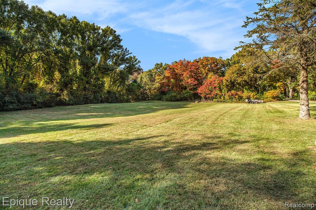 3558 Brighton Road