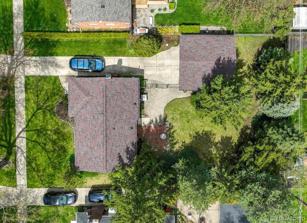 9290 Louisiana Street