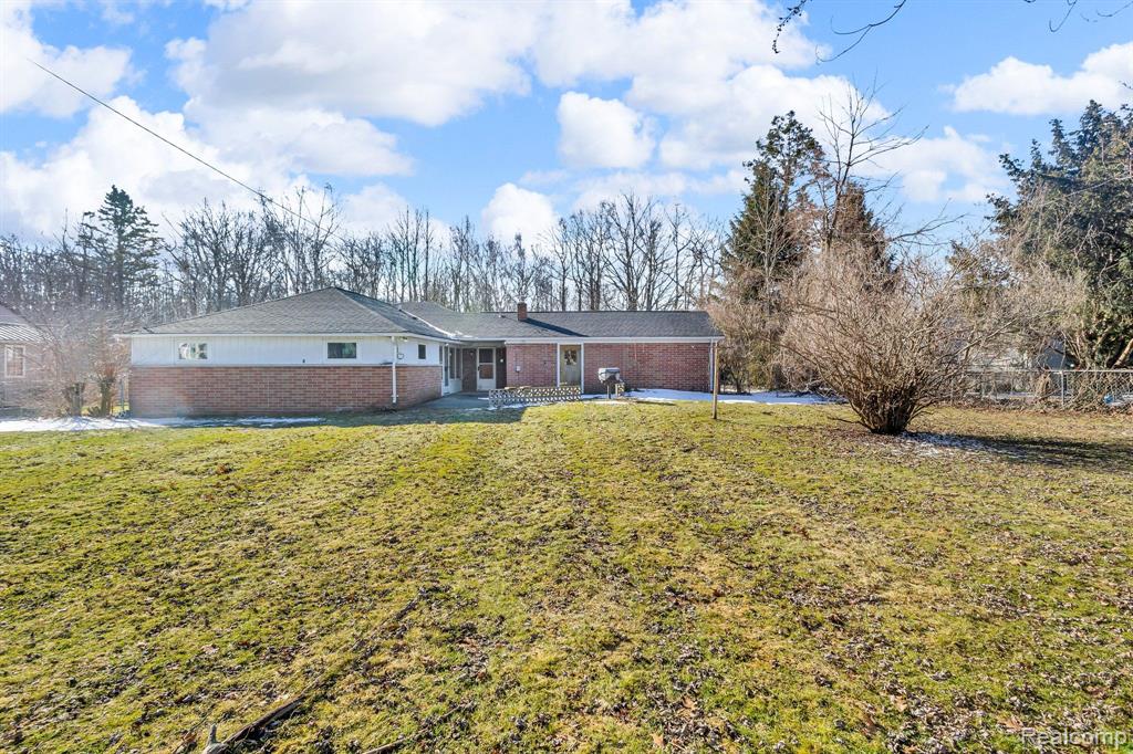 3318 Metcalf Road