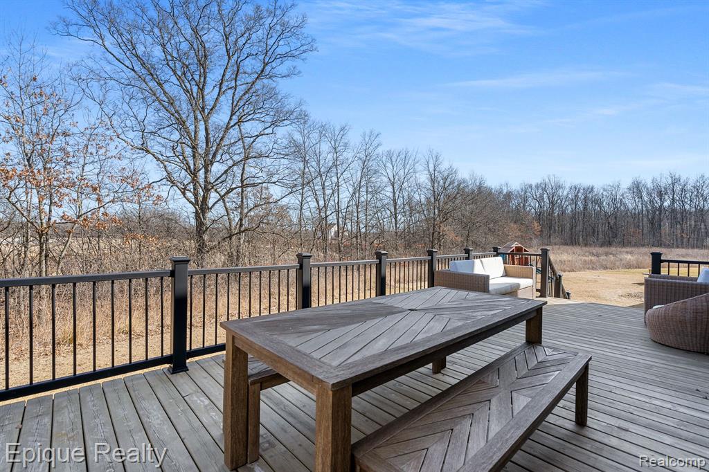 4314 Rolling Meadow Lane