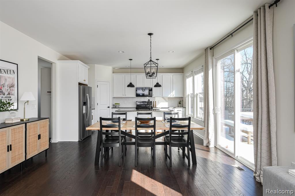 4314 Rolling Meadow Lane