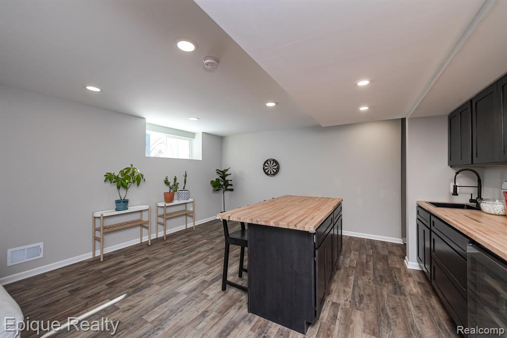 4314 Rolling Meadow Lane