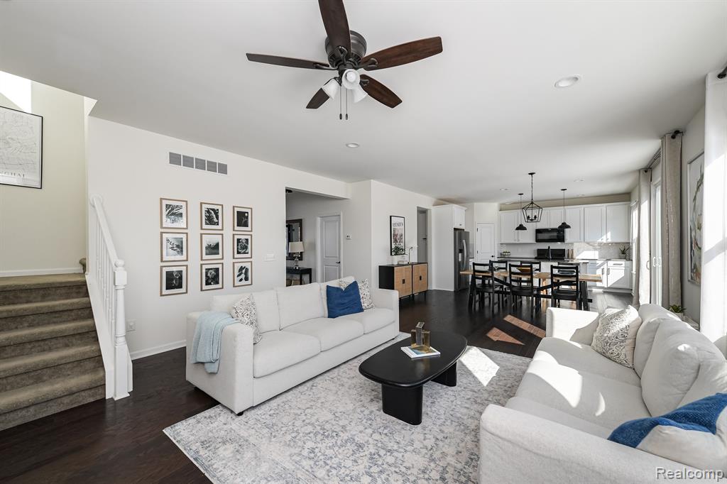 4314 Rolling Meadow Lane