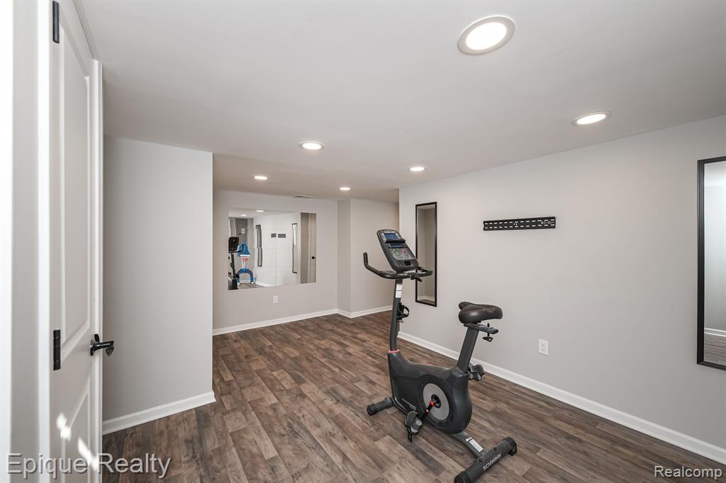 4314 Rolling Meadow Lane
