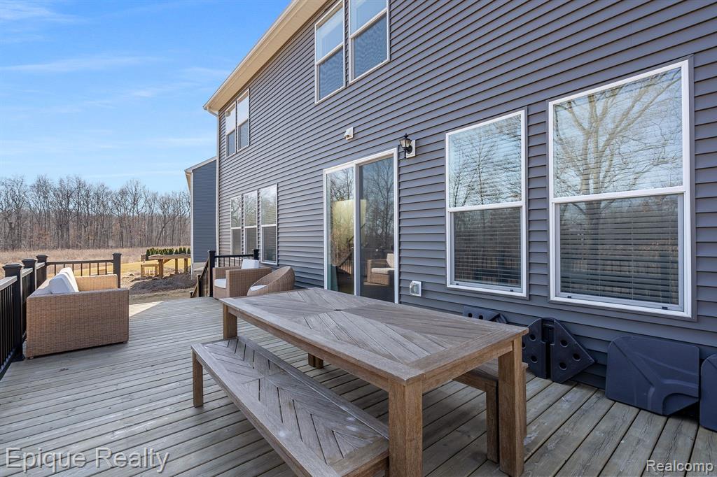 4314 Rolling Meadow Lane