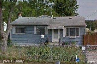 1381 Holtslander Avenue