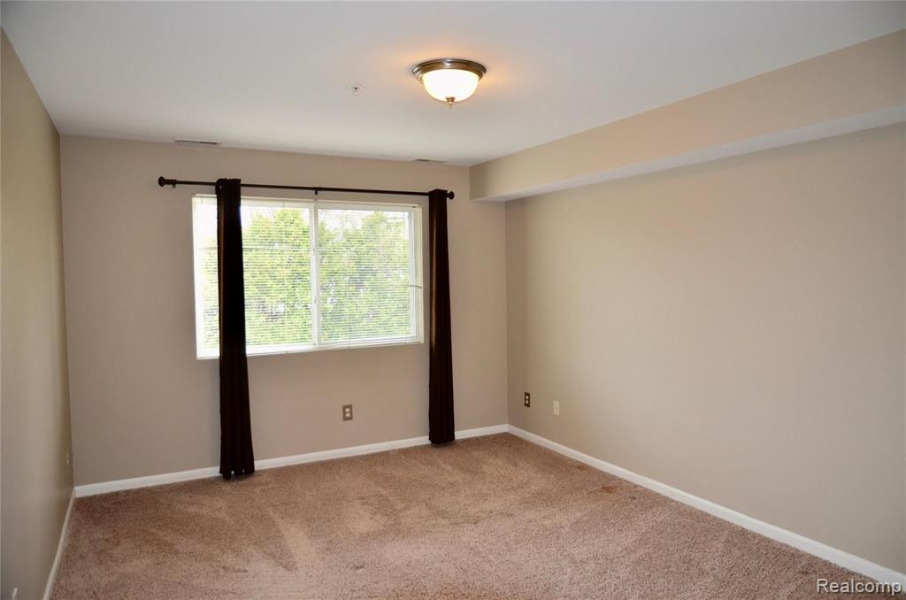 1133 Foxboro Drive