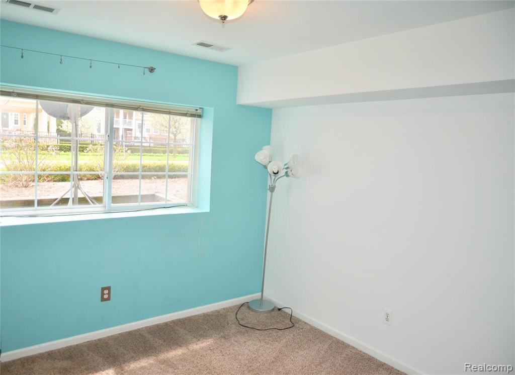 1133 Foxboro Drive