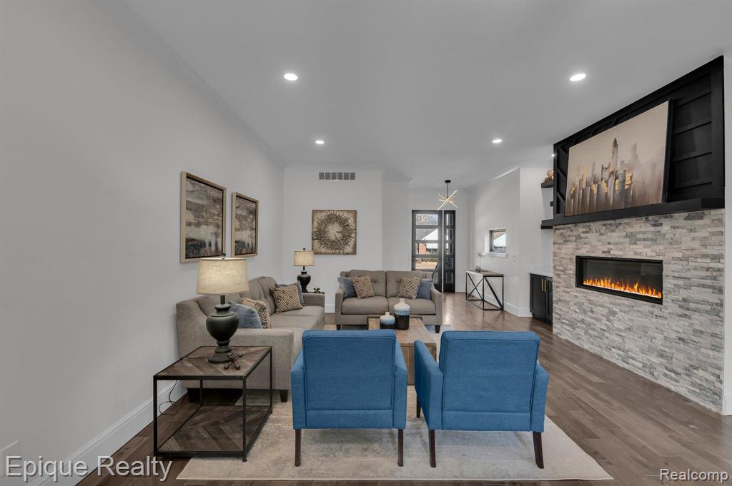 517 Catalpa Drive