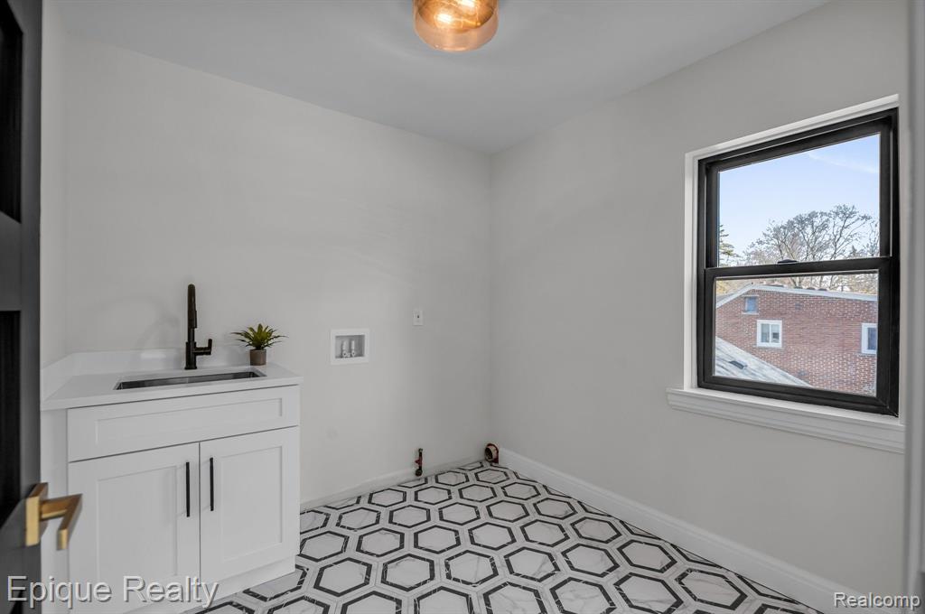 517 Catalpa Drive