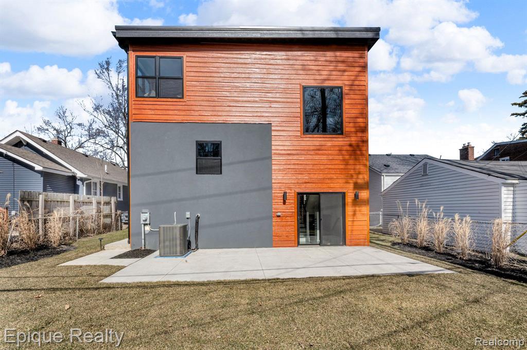 517 Catalpa Drive