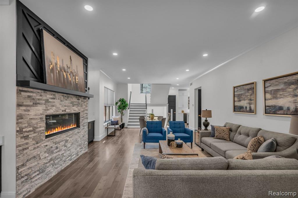 517 Catalpa Drive