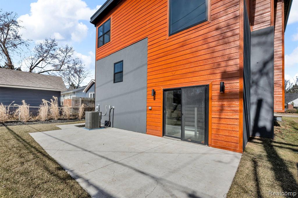 517 Catalpa Drive