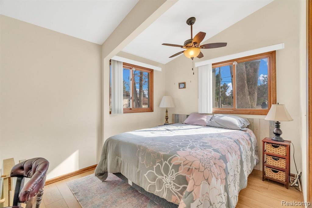 1617 S Ogemaw Trail