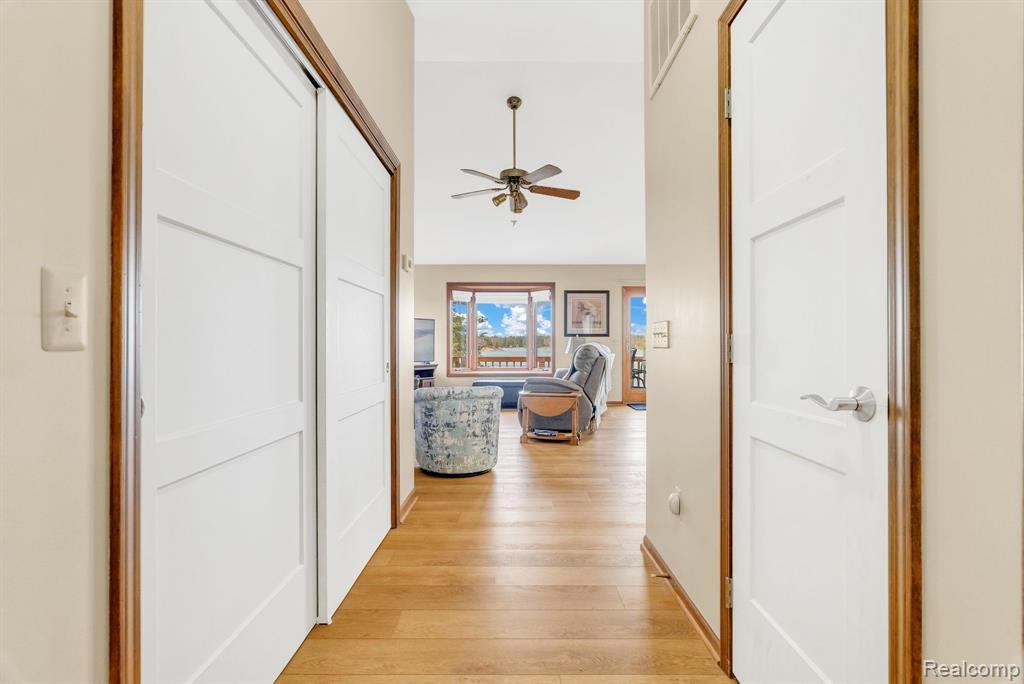 1617 S Ogemaw Trail