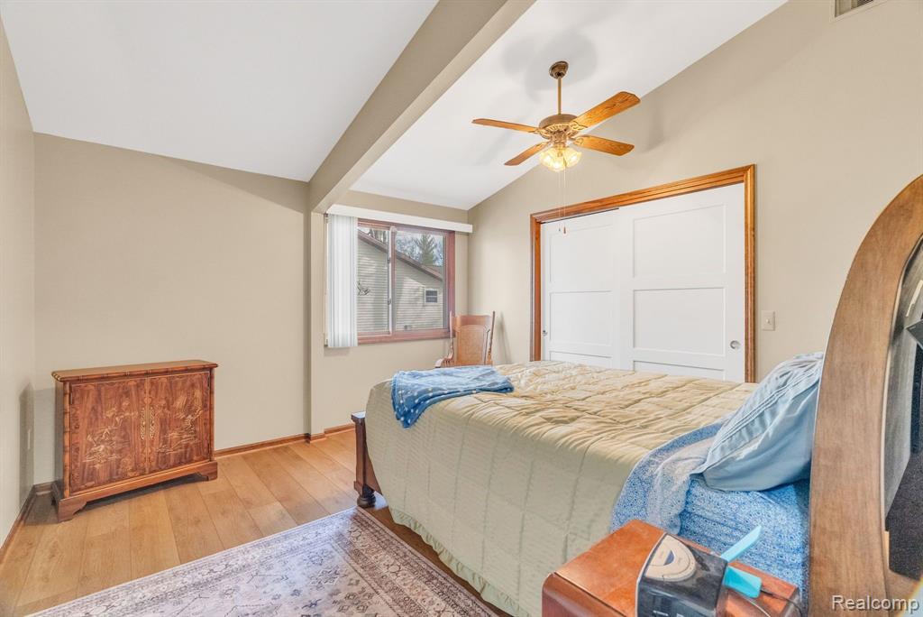 1617 S Ogemaw Trail