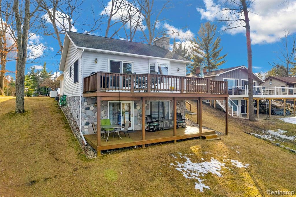 1617 S Ogemaw Trail