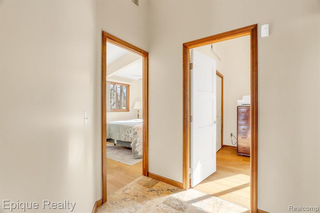 1617 S Ogemaw Trail
