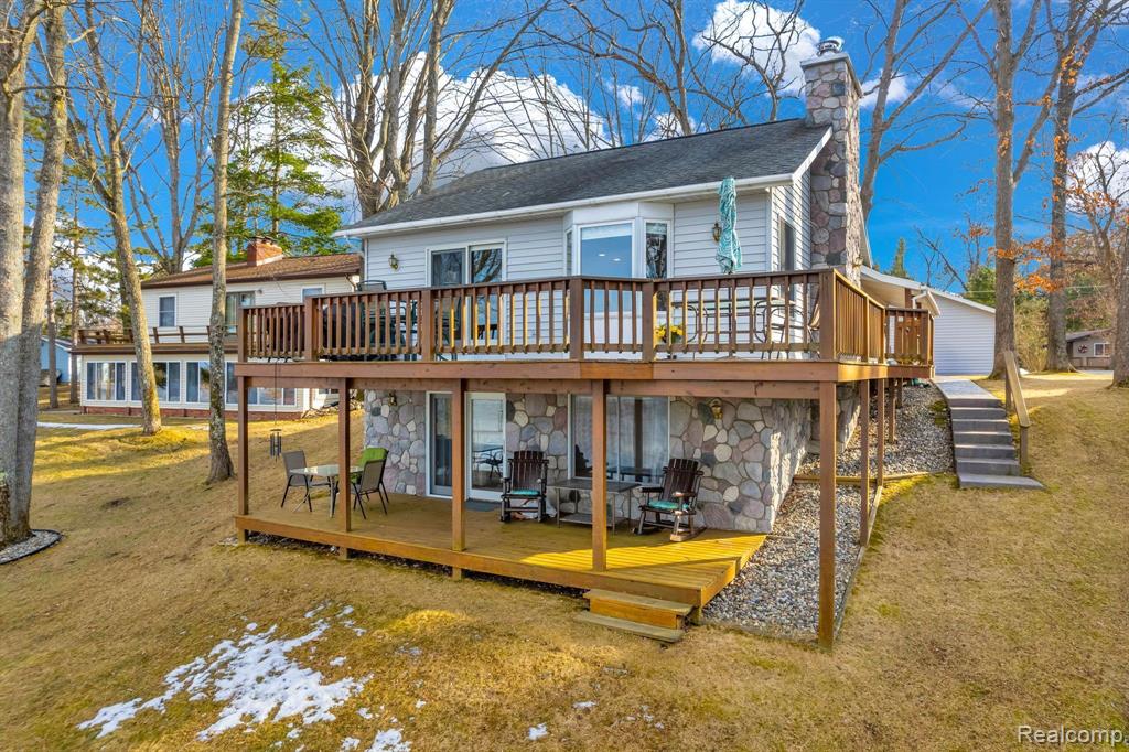 1617 S Ogemaw Trail