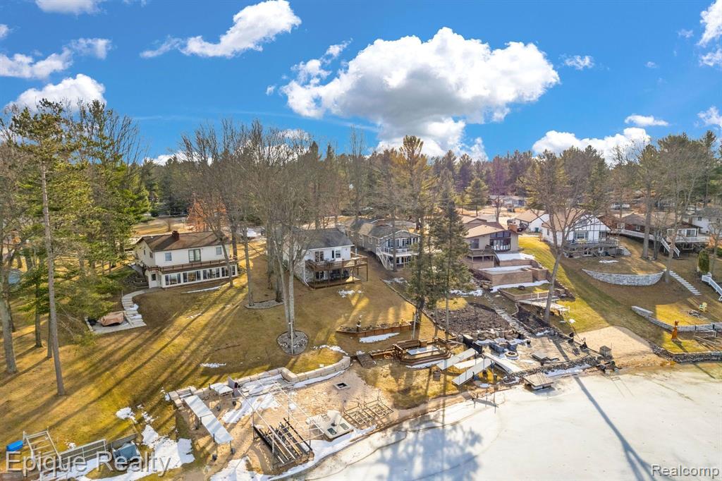 1617 S Ogemaw Trail