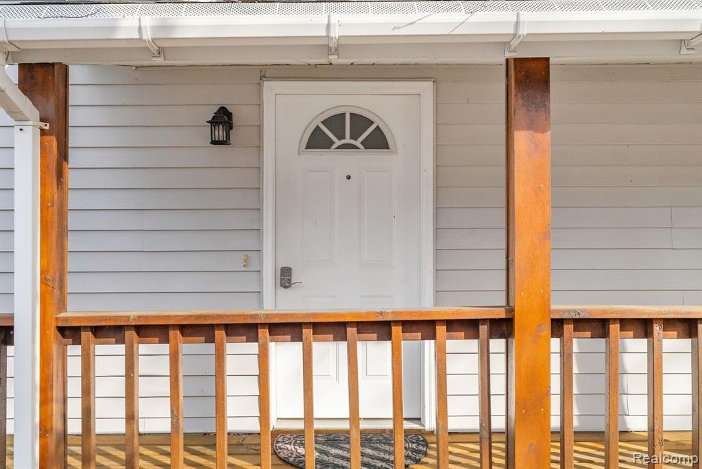 1617 S Ogemaw Trail
